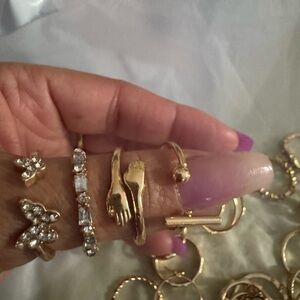 Elegant Gold-Toned Women's Ring Set